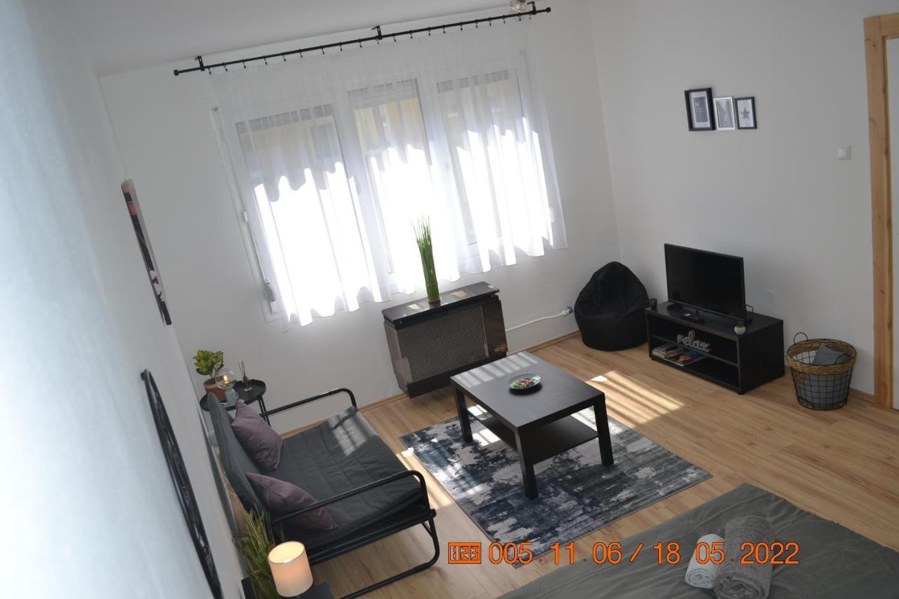 Sziget Apartman Eger Ngoại thất bức ảnh